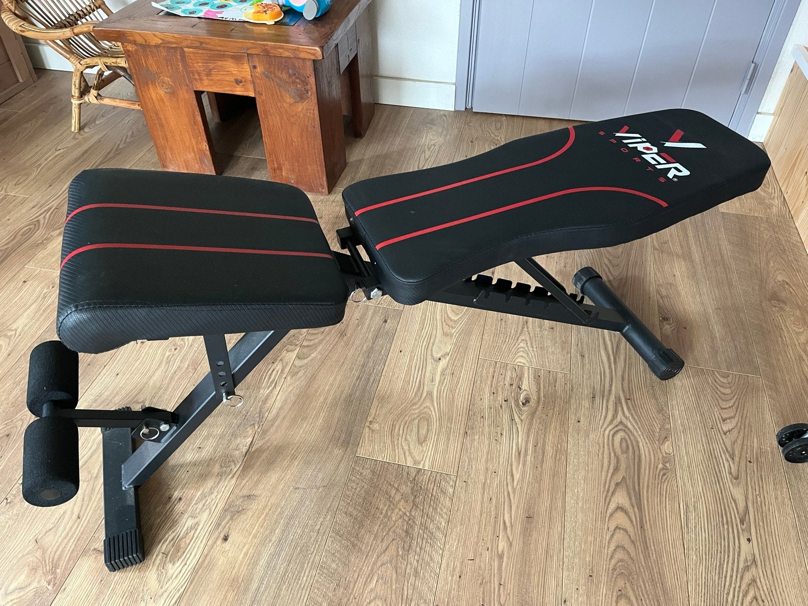 Viper Sports Fitnessbank met verstelbare dumbbells, Ophalen, Gebruikt, Armen, Fitnessbank