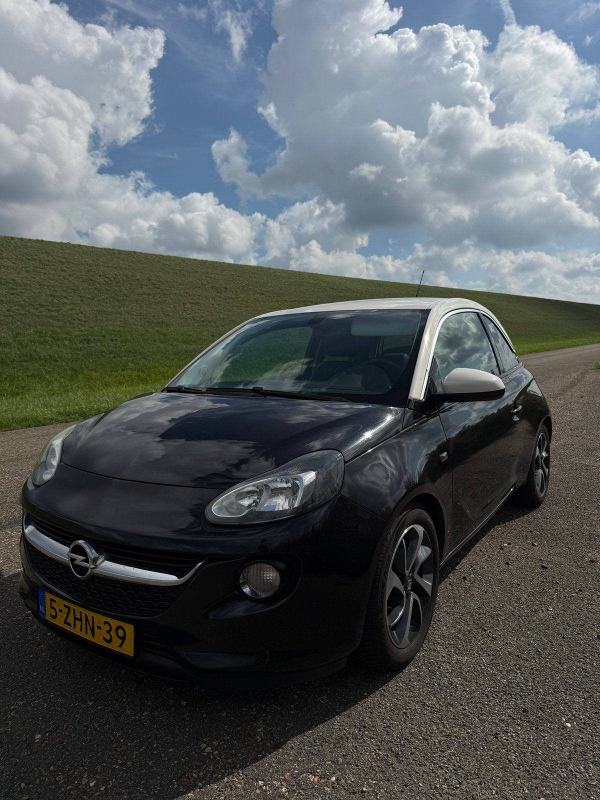 Opel ADAM 1.0 Turbo 66KW Start&stop 3D 2015 Zwart, Auto's, Voorwielaandrijving, ADAM, 40 €/maand, 1041 kg