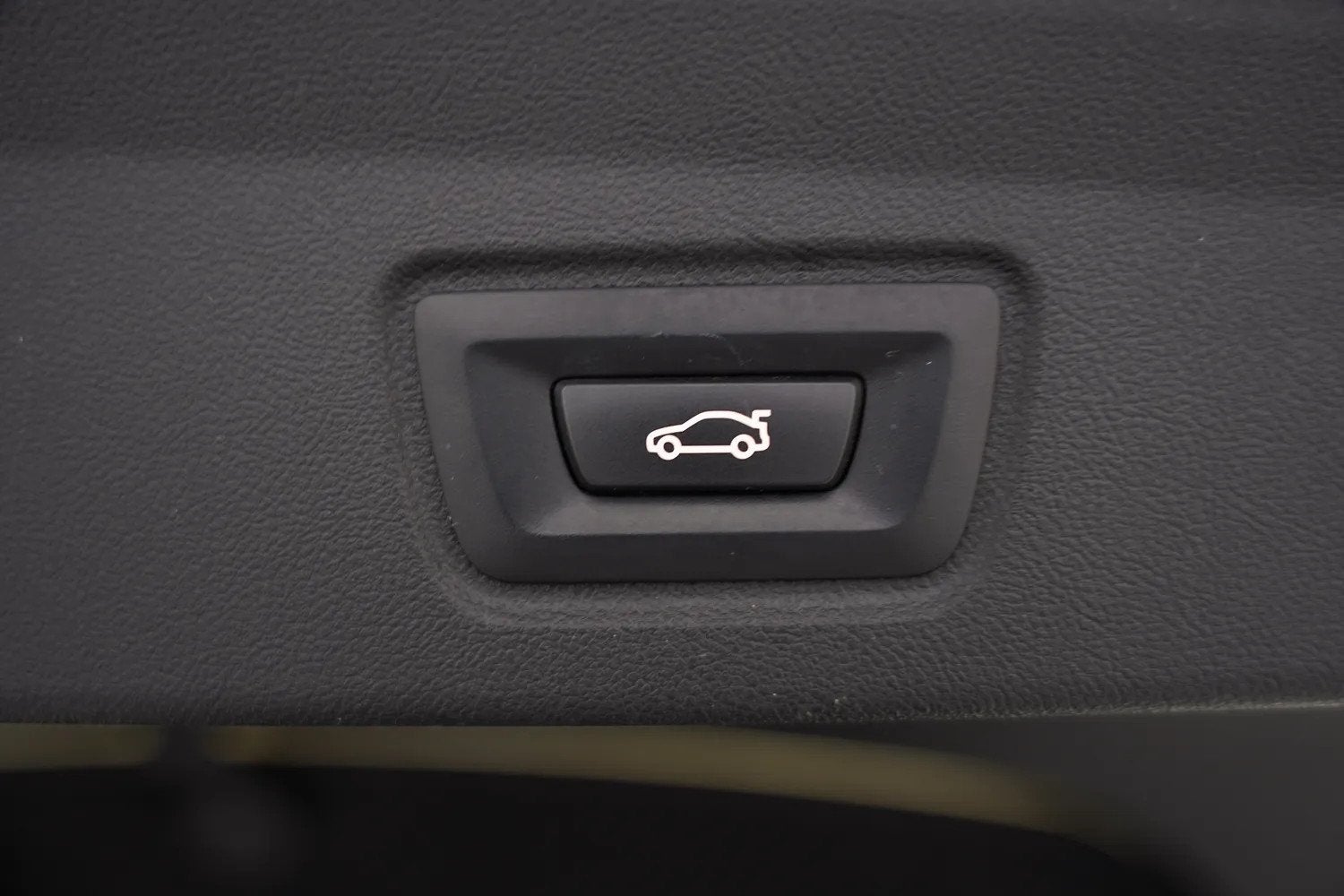Foto 41 van BMW i4 eDrive40 84 kWh [ Schuifdak Sportstoelen Stoelverwarm