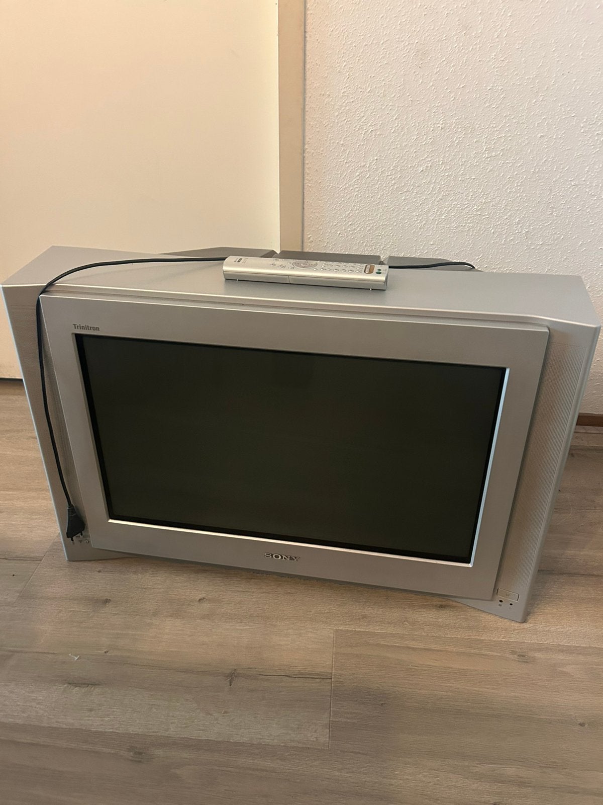 Sony Trinitron CRT-televisie 28 inch – KV-28FX66B, Ophalen, Gebruikt, 50 Hz, Sony