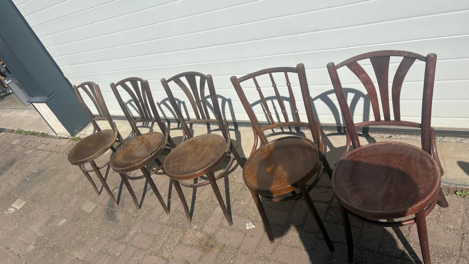cafe stoelen, Antiek en Kunst, Antiek | Meubels | Stoelen en Banken, Ophalen of Verzenden