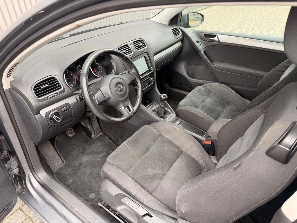 Volkswagen Golf 1.4 TSI Highline Apple Carplay|PDC|Alcantara, Auto's, Euro 5, Gebruikt, Zwart, 4 cilinders