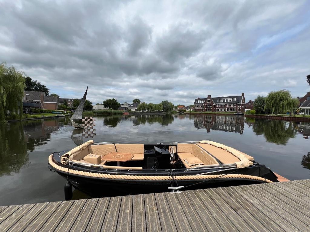 SilverYacht 655 tender sloep 30pk, Tender, Zo goed als nieuw, 2 m, Rondzit