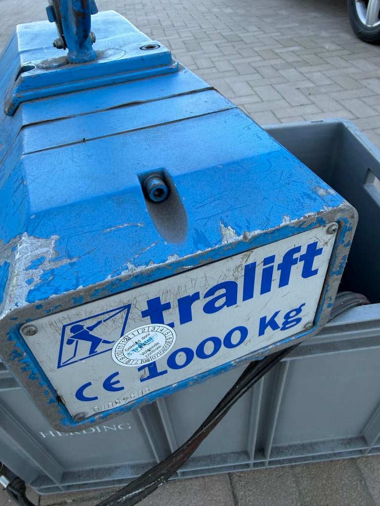 Elektrische takel 1000 kg met loopkat en afstandsbediening, Ophalen
