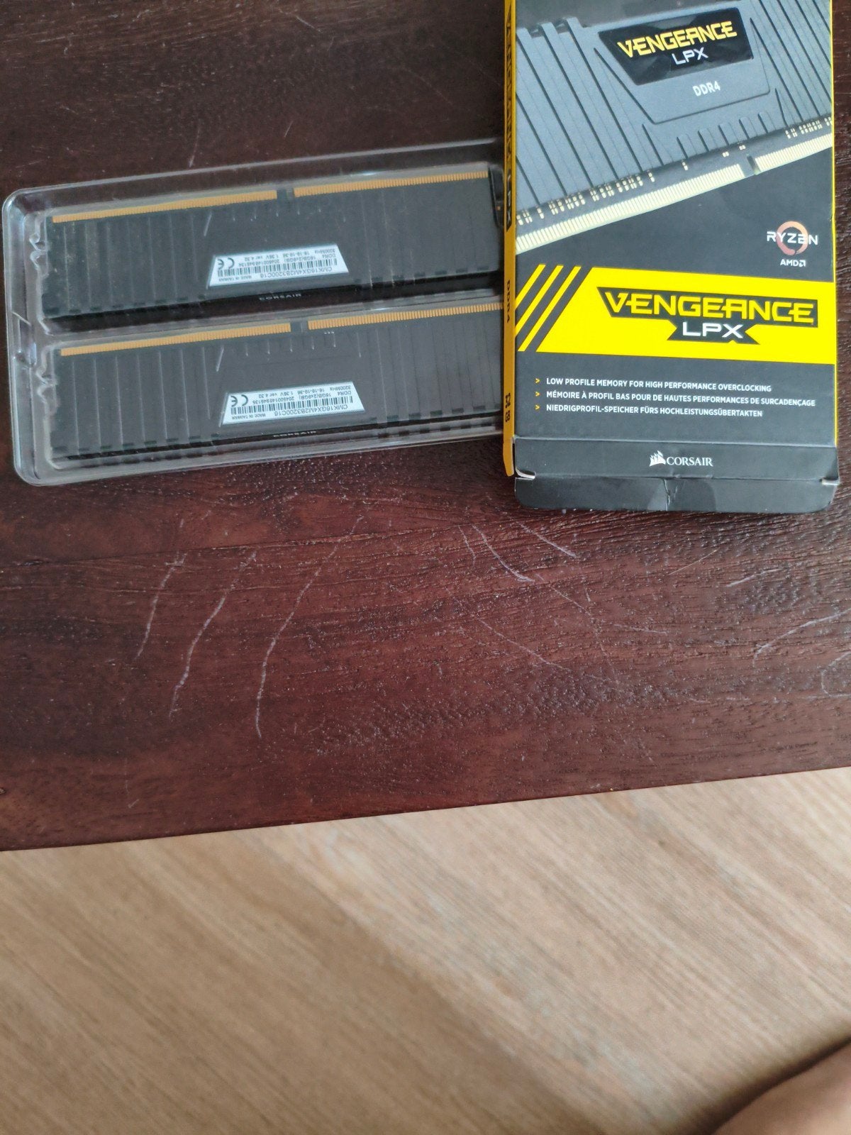 2x 8GB Corsair Vengeance LPX DDR4 3200MHz RAM