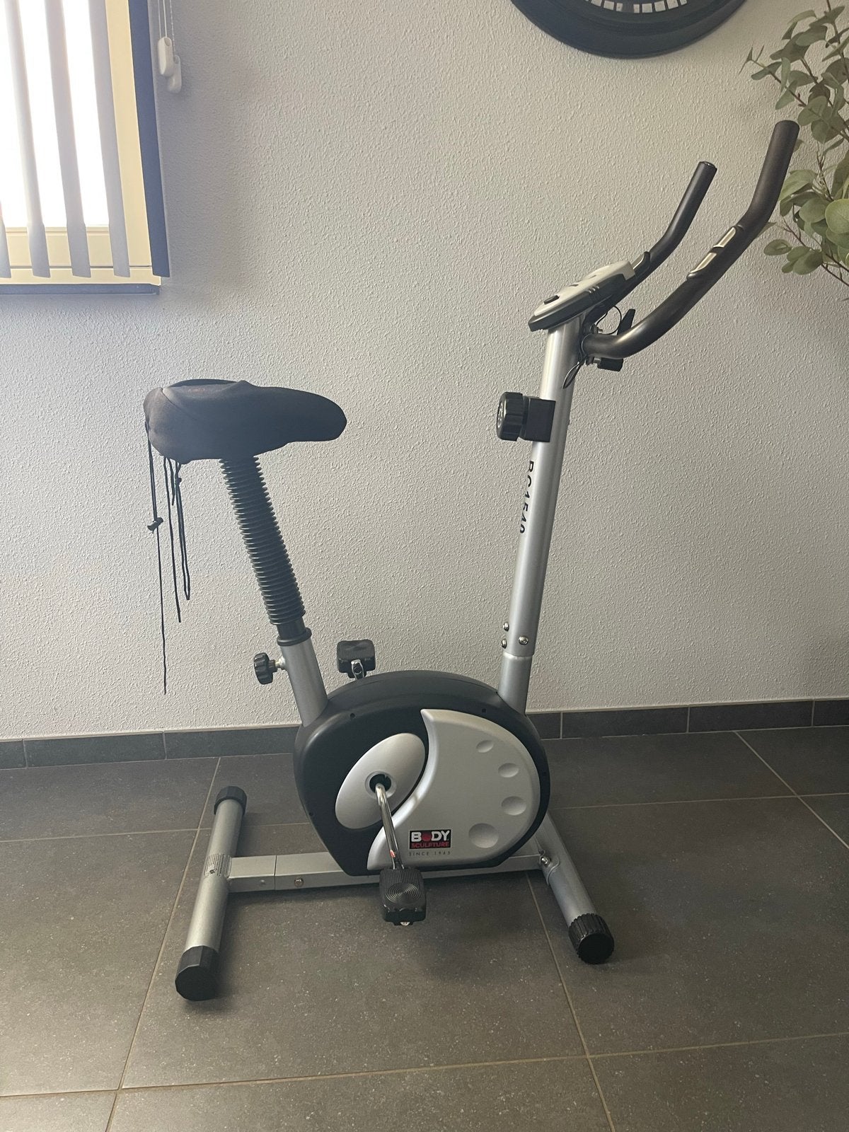 Hometrainer Body BC1540 - Zo goed als nieuw, Sport en Fitness, Ophalen of Verzenden, Zo goed als nieuw, Metaal, Benen