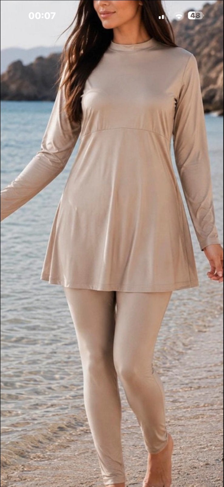 Burkini tweedelig glansstof donkerbeige maat L (valt als M), Kleding | Dames, Badmode en Zwemkleding, Ophalen of Verzenden, Zo goed als nieuw