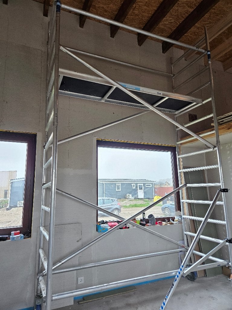 Aluminium rolsteiger met stabilisatoren, Ophalen, Gebruikt, Rolsteiger of Kamersteiger, 5 meter of hoger