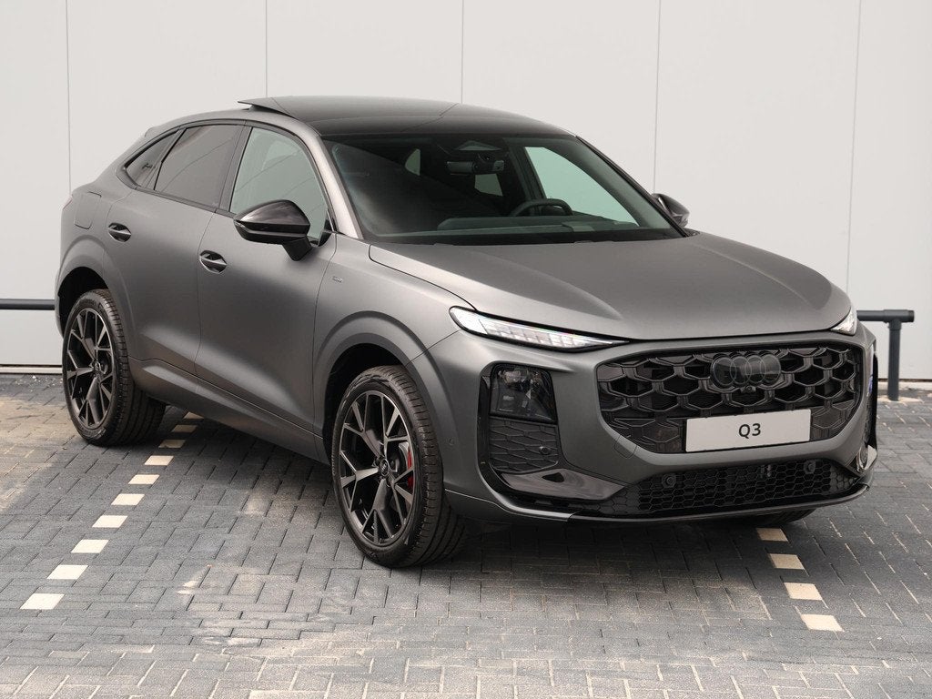 Audi Q3 Sportback S edition e-hybrid 200 kW / 272 PK | Kleur, Auto's, Audi, 1800 kg, 1498 cc, 4 cilinders, 150 min
