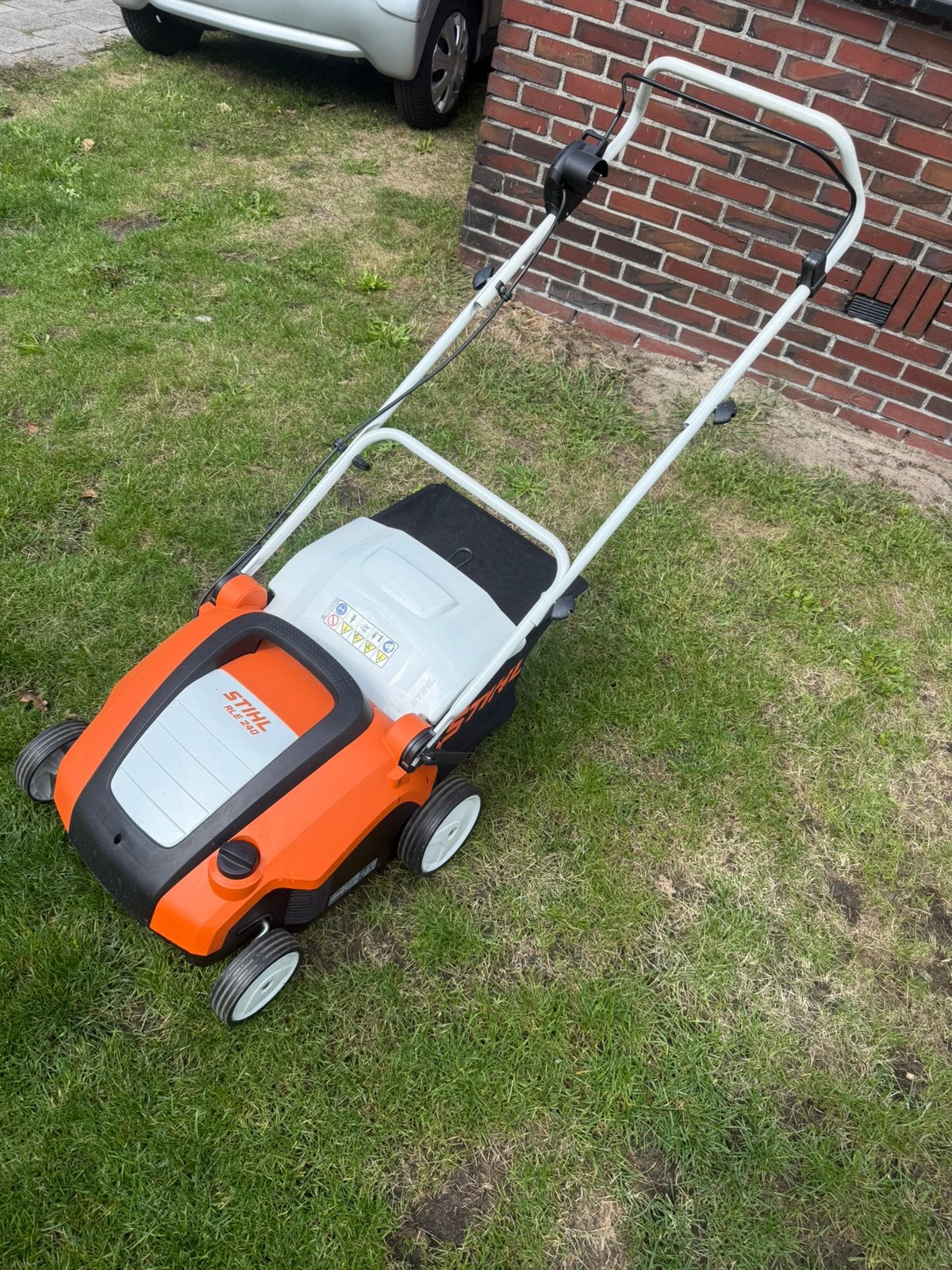 Nieuwe stihl RLE 240 elektrische verticuteer machine, Tuin en Terras, Verticuteermachines, Ophalen of Verzenden, Nieuw, Elektrisch