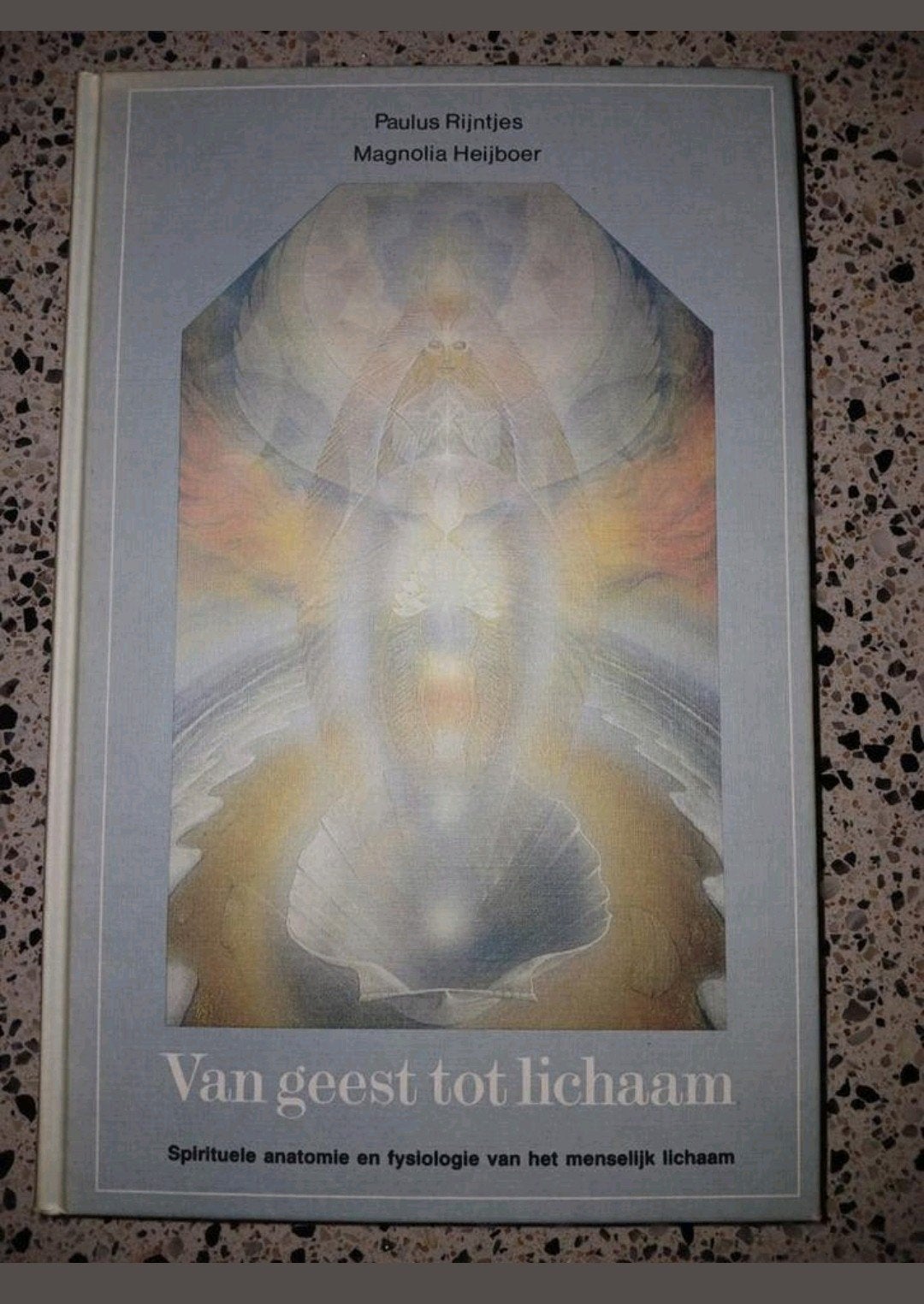 Van Geest tot Lichaam - Spirituele Anatomie zgan vaste prijs, Achtergrond en Informatie, Spiritualiteit algemeen, Zo goed als nieuw