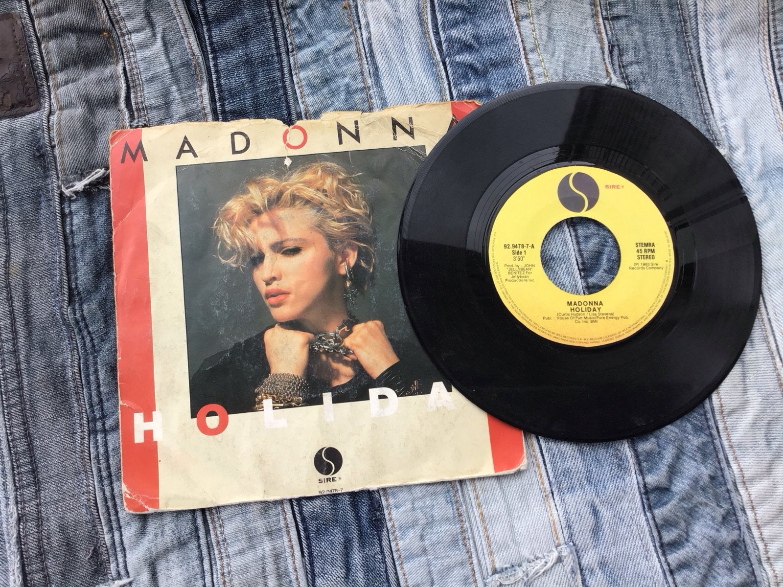 Madonna - Holiday 7 inch vinyl single (1983), Cd's en Dvd's, Gebruikt, 7 inch, Ophalen of Verzenden, Pop