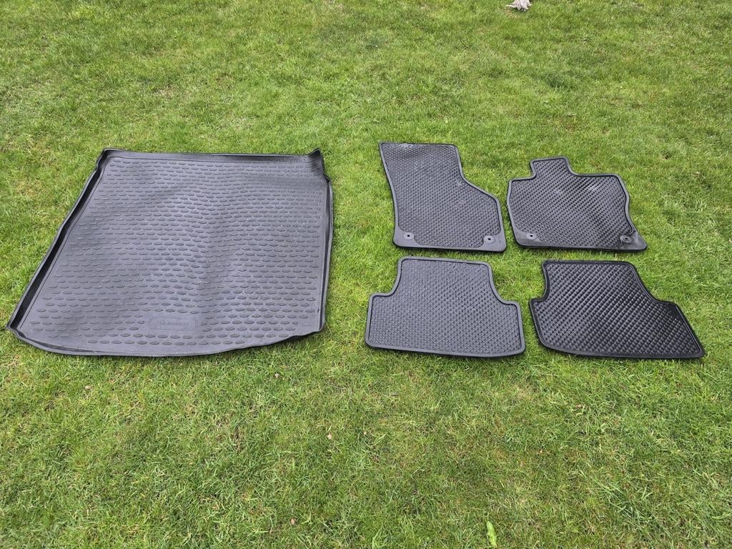 seat leon st mattenset set ( leon st 2014), Ophalen of Verzenden, Gebruikt