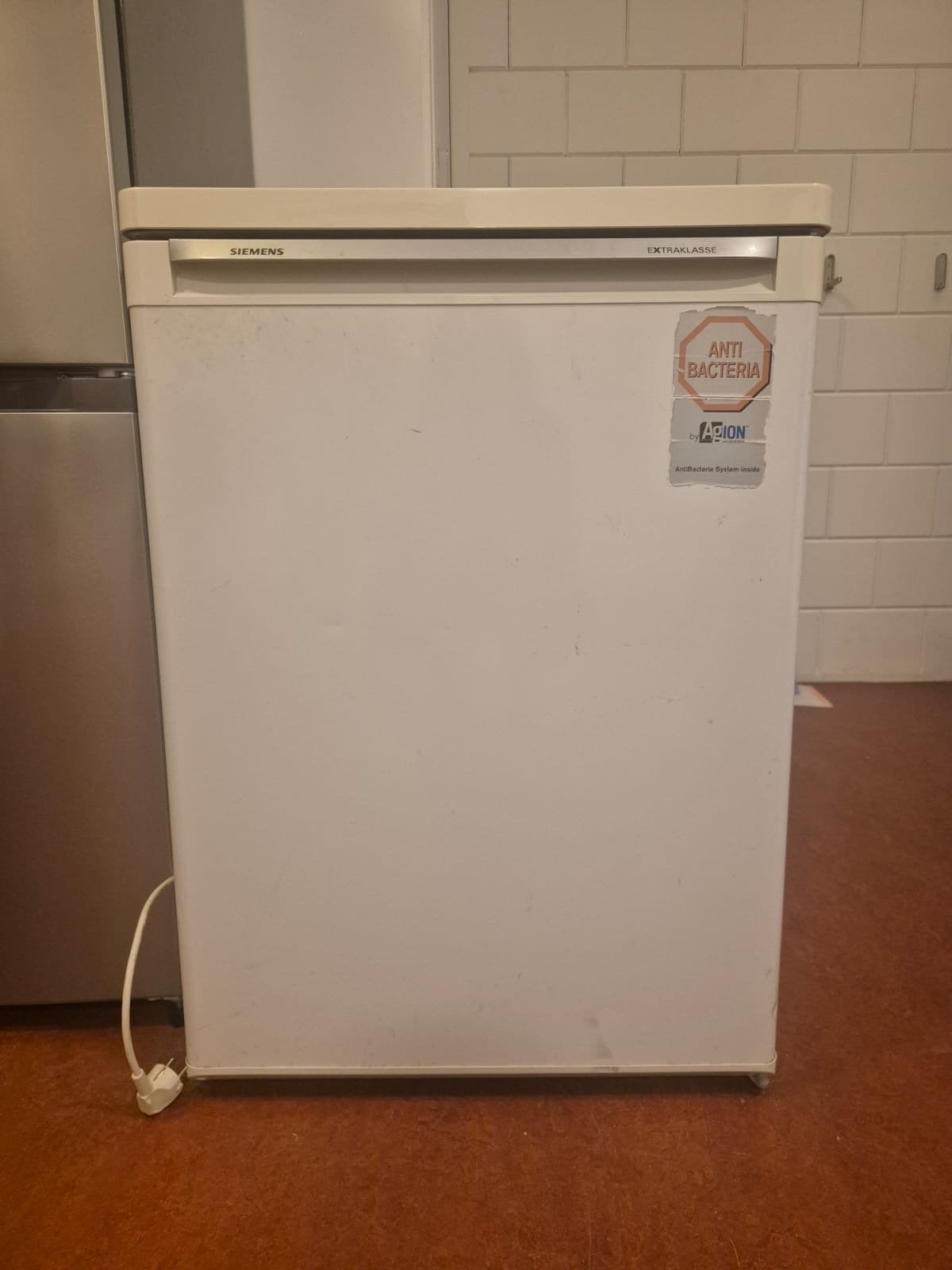 Siemens Koelkast - Compact en Efficiënt, Gebruikt, 75 tot 100 liter, 45 tot 60 cm, Met vriesvak