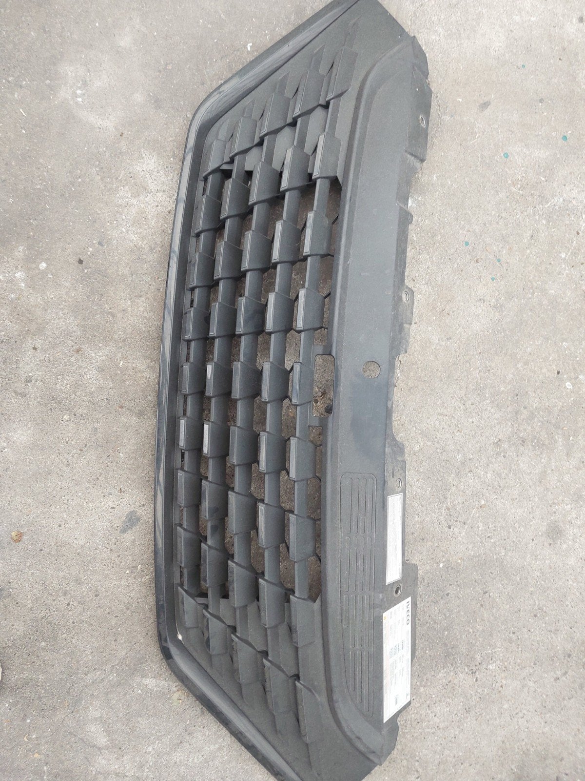 Iveco Daily Grille - Gebruikt, Auto-onderdelen, Ophalen of Verzenden, Voor, Motorkap