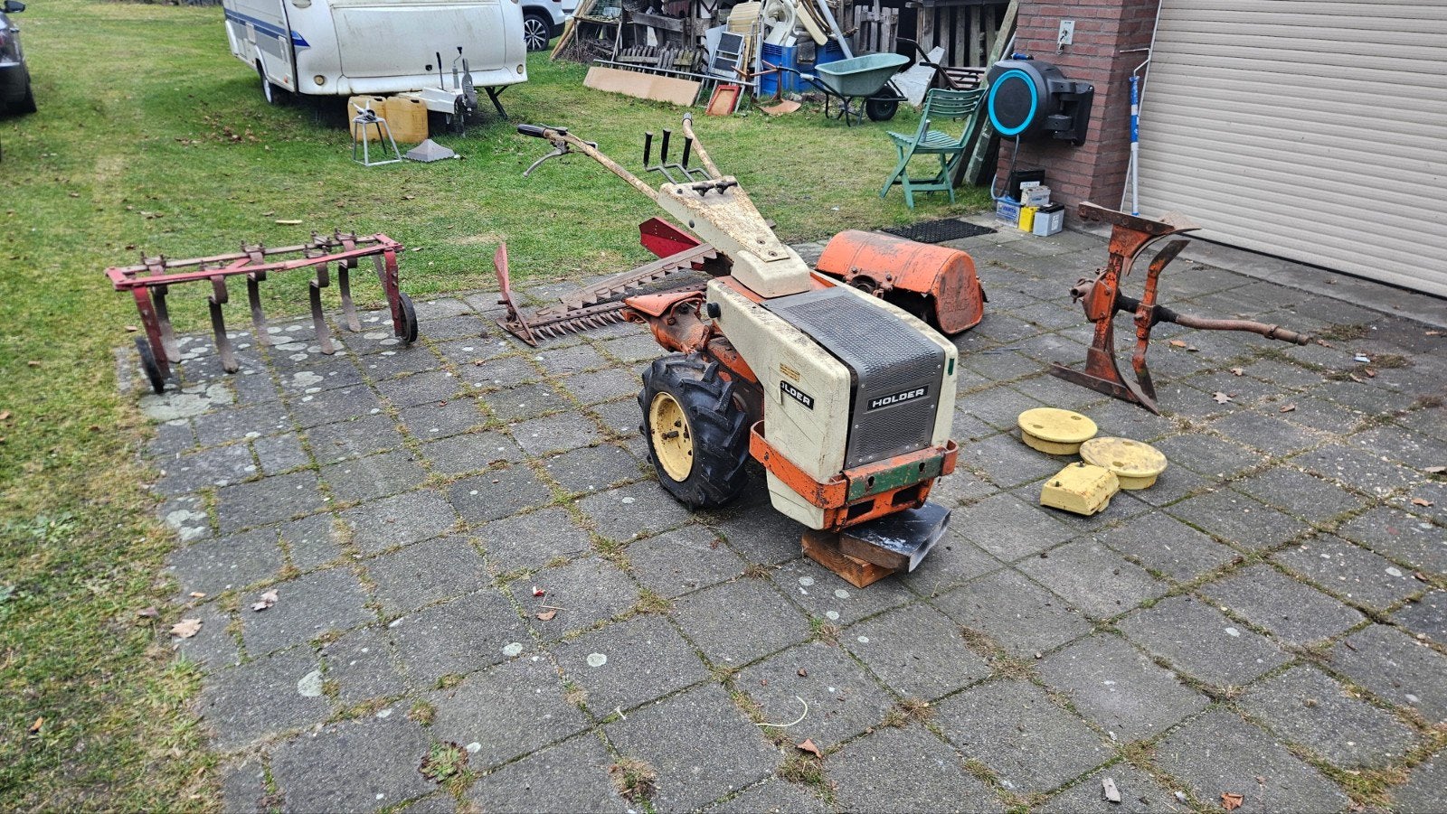 Holder E9 Benzine Tuinfrees met diverse aanbouwdelen, Ophalen