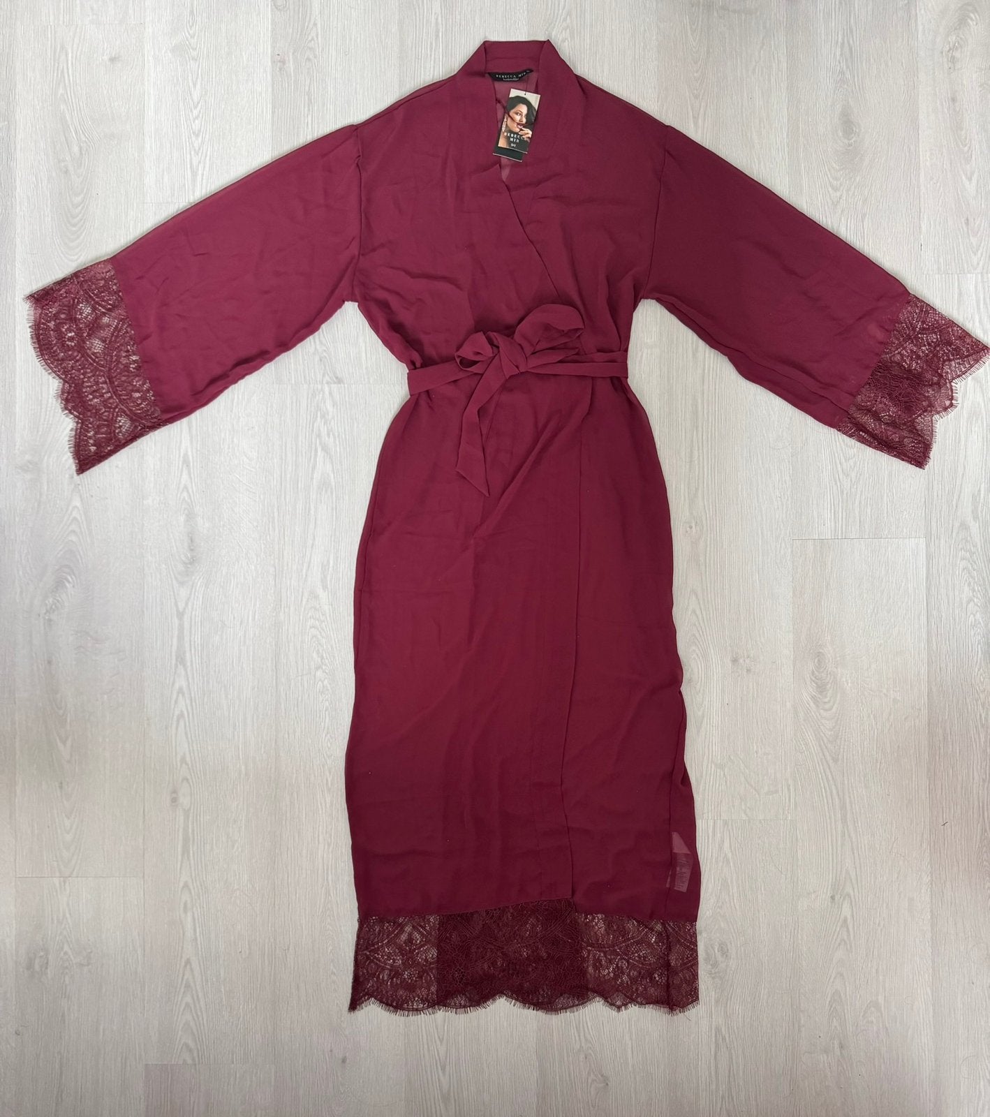 Nieuw Hunkemöller Rebecca Mir kimono bordeauxrood M/L, Kleding | Dames, Verzenden, Rood, Badjas