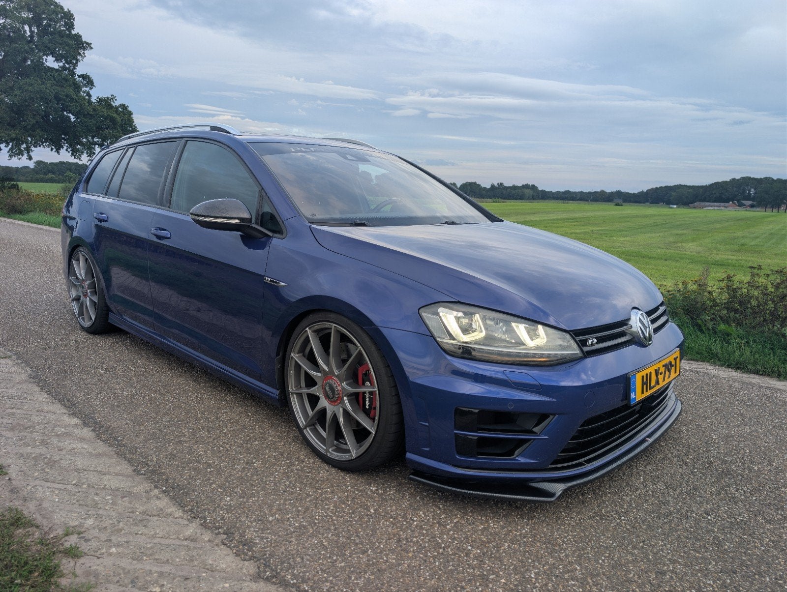 Volkswagen Golf 7 R Variant Airride Stage 2 Pano ACC Dyn, Automaat, Euro 5, Zwart, 4 cilinders
