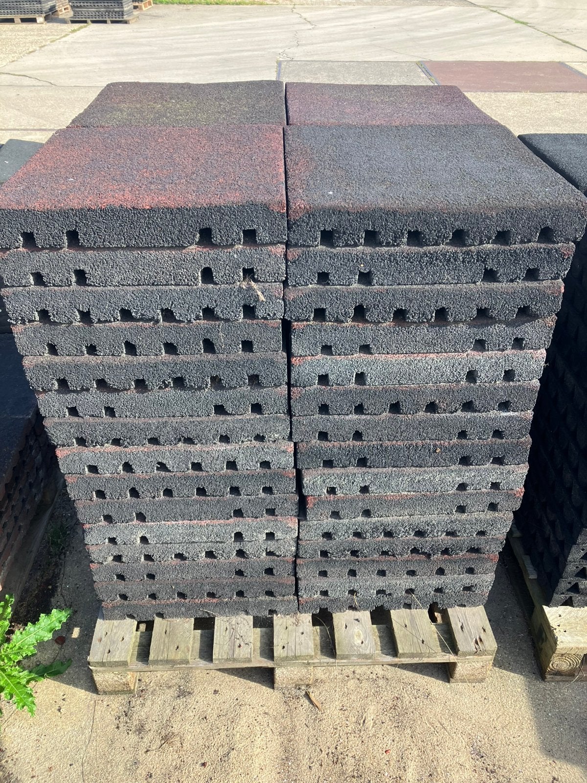 68 vochtdoorlatende rubberen tegels 50x50x7cm, Dieren en Toebehoren, Q, Q, Q
