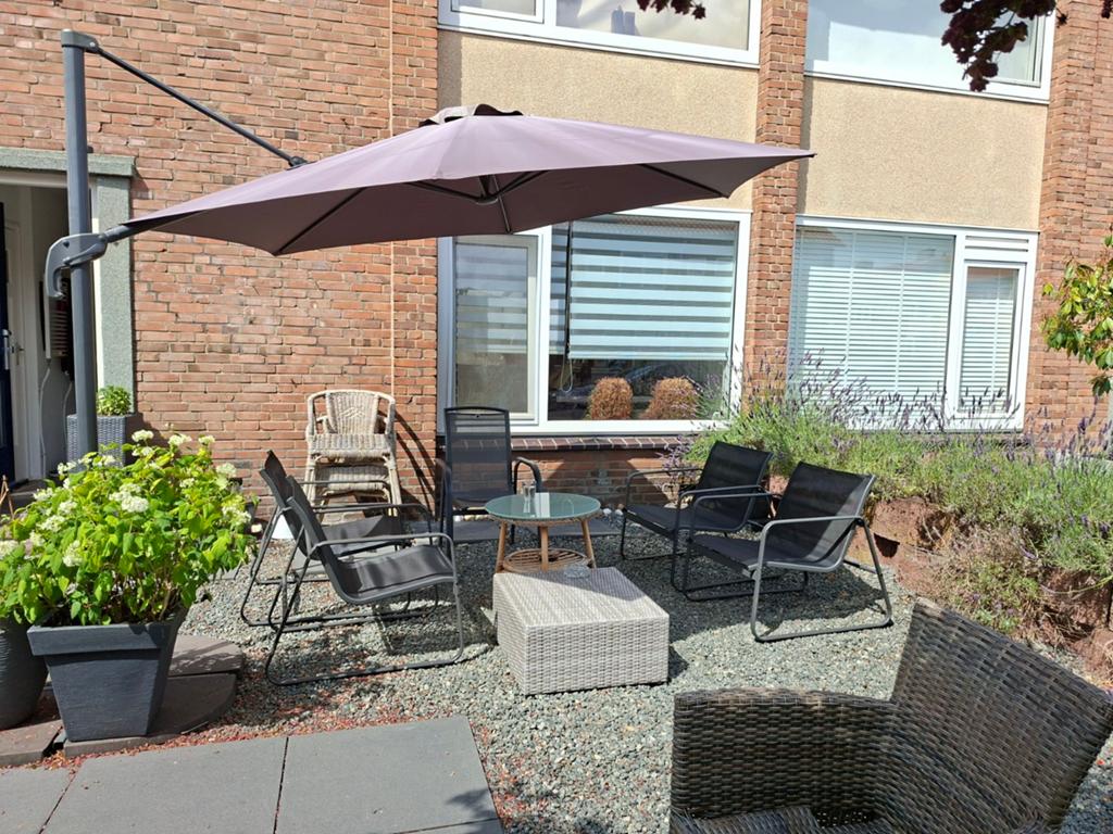Parasol kantelbaar parasol zweefparasol 3○m diameter, Ophalen, Gebruikt, Kantelbaar, 2 tot 3 meter