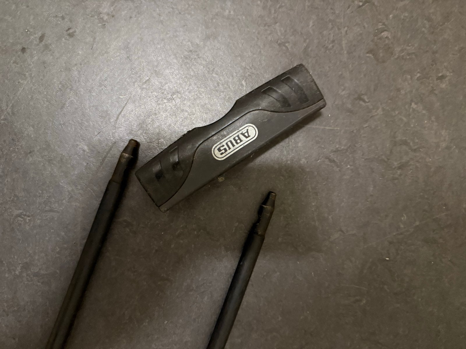 ABUS U-slot fietsslot, Fietsen en Brommers, Fietsaccessoires | Fietssloten, Ophalen, Gebruikt, Beugelslot