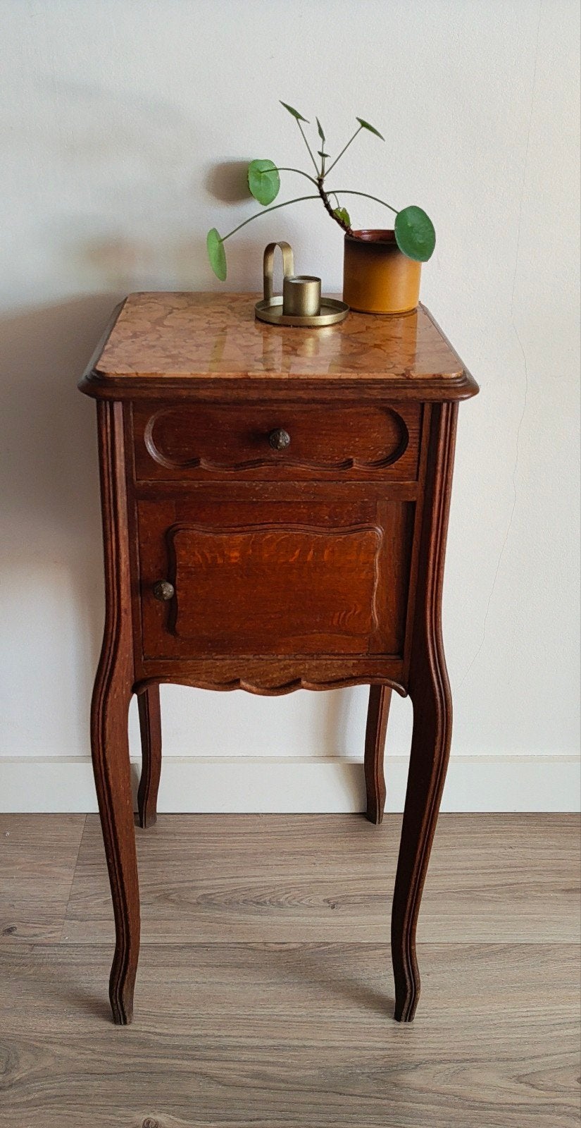 Frans vintage nachtkastje, marmer plaat, hout, kastje met la, Ophalen, Minder dan 45 cm, 70 cm of meer