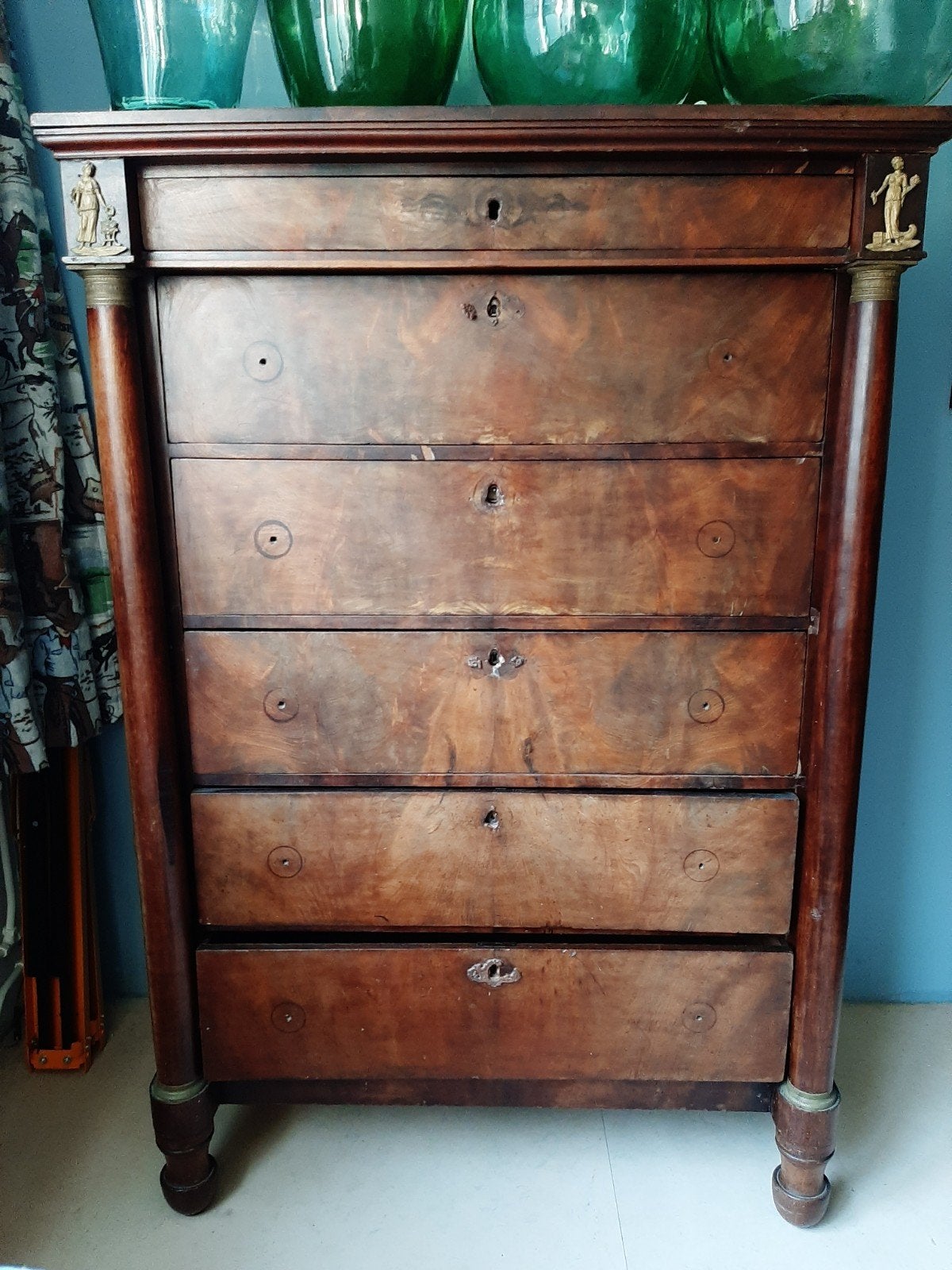 Antieke Empire Commode met Bronzen Ornamenten uit Mahonie  f, Antiek en Kunst, Ophalen of Verzenden