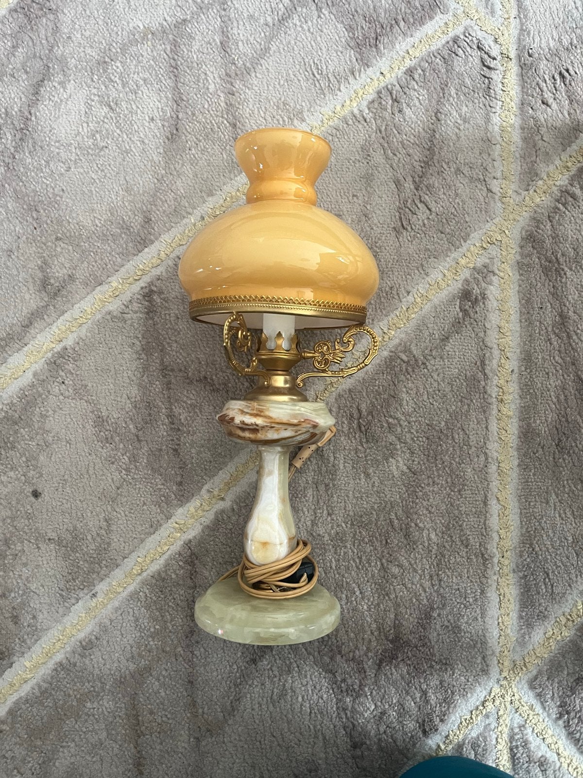 Vintage Marmeren Tafellamp met Gele Glazen Kap, Ophalen of Verzenden