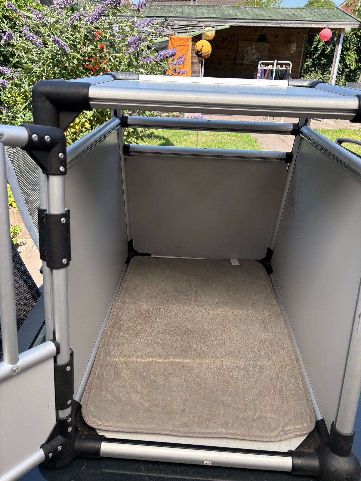 Autobox voor hond, Ophalen, Zo goed als nieuw