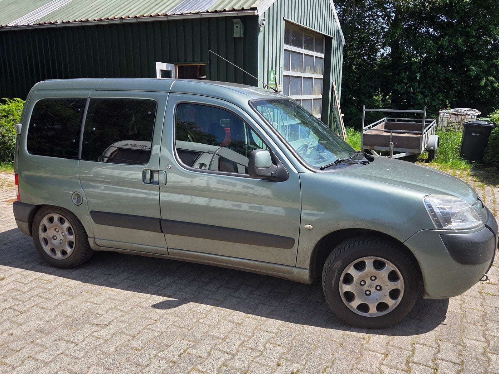 Peugeot Partner 1.6 16V Combi 2007 Groen, Auto's, Peugeot, Zwart, Origineel Nederlands, Handgeschakeld, 57 €/maand