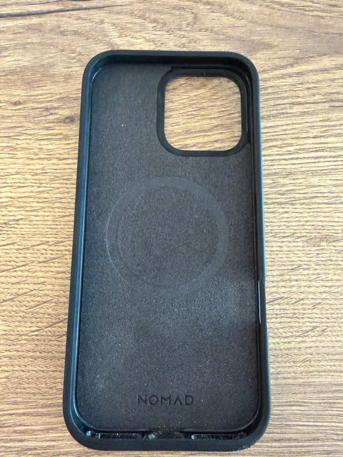 Nomad Modern Leather Case iPhone 16 Pro Max Bruin, IPhone 16 Pro Max, MagSafe, Bruin, Nieuw