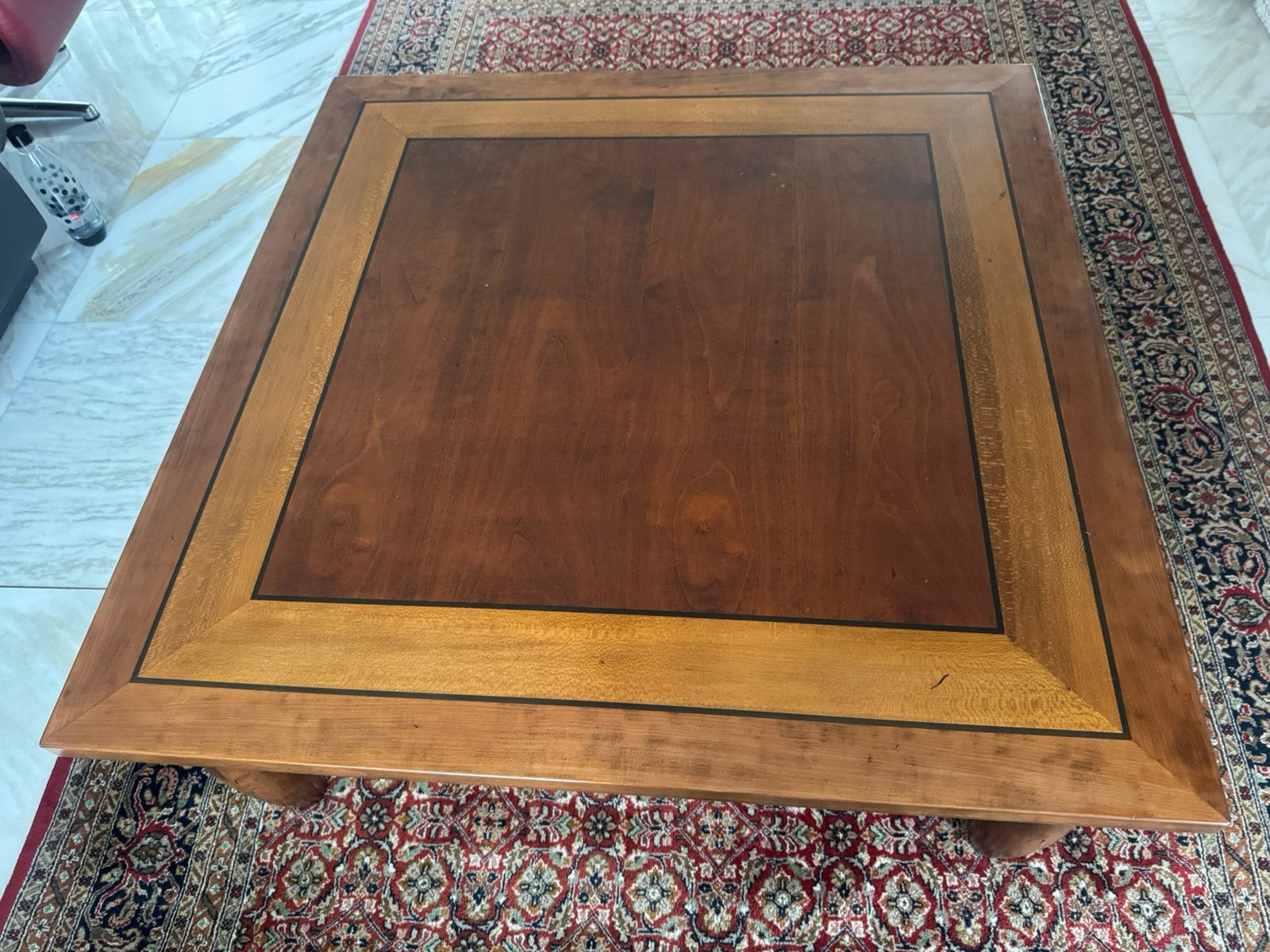 Massief houten salontafel en grote eettafel, Ophalen, 50 – 75, Vierkant, Zo goed als nieuw