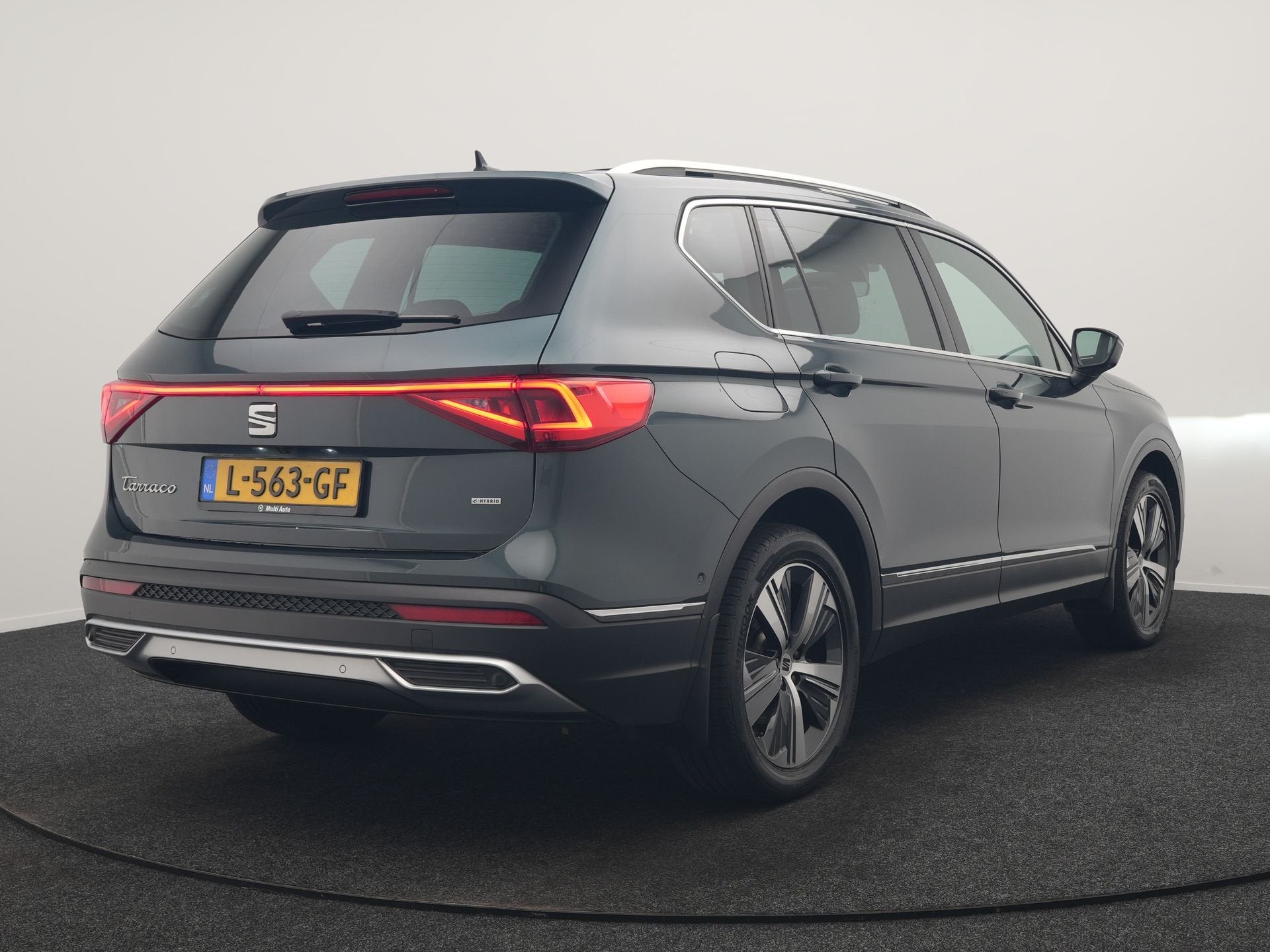 SEAT Tarraco 1.4 TSI e-Hybrid Xcellence PHEV 245pk | Trekhaa, Auto's, Seat, Euro 6, Adaptive Cruise Control, Grijs, Hybride Elektrisch/Benzine