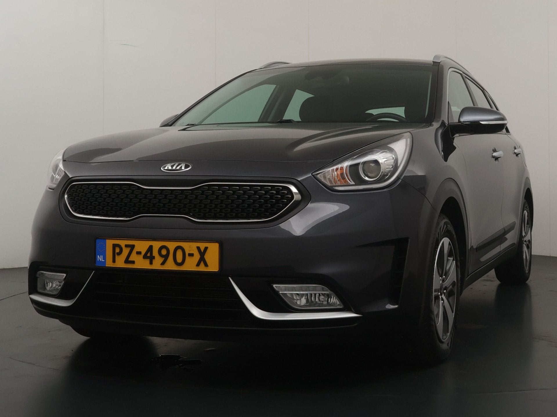 Kia Niro 1.6 GDi Hybrid DynamicLine - Trekhaak - Camera - Na, Gebruikt, Leder en Stof, Origineel Nederlands, 75 €/maand