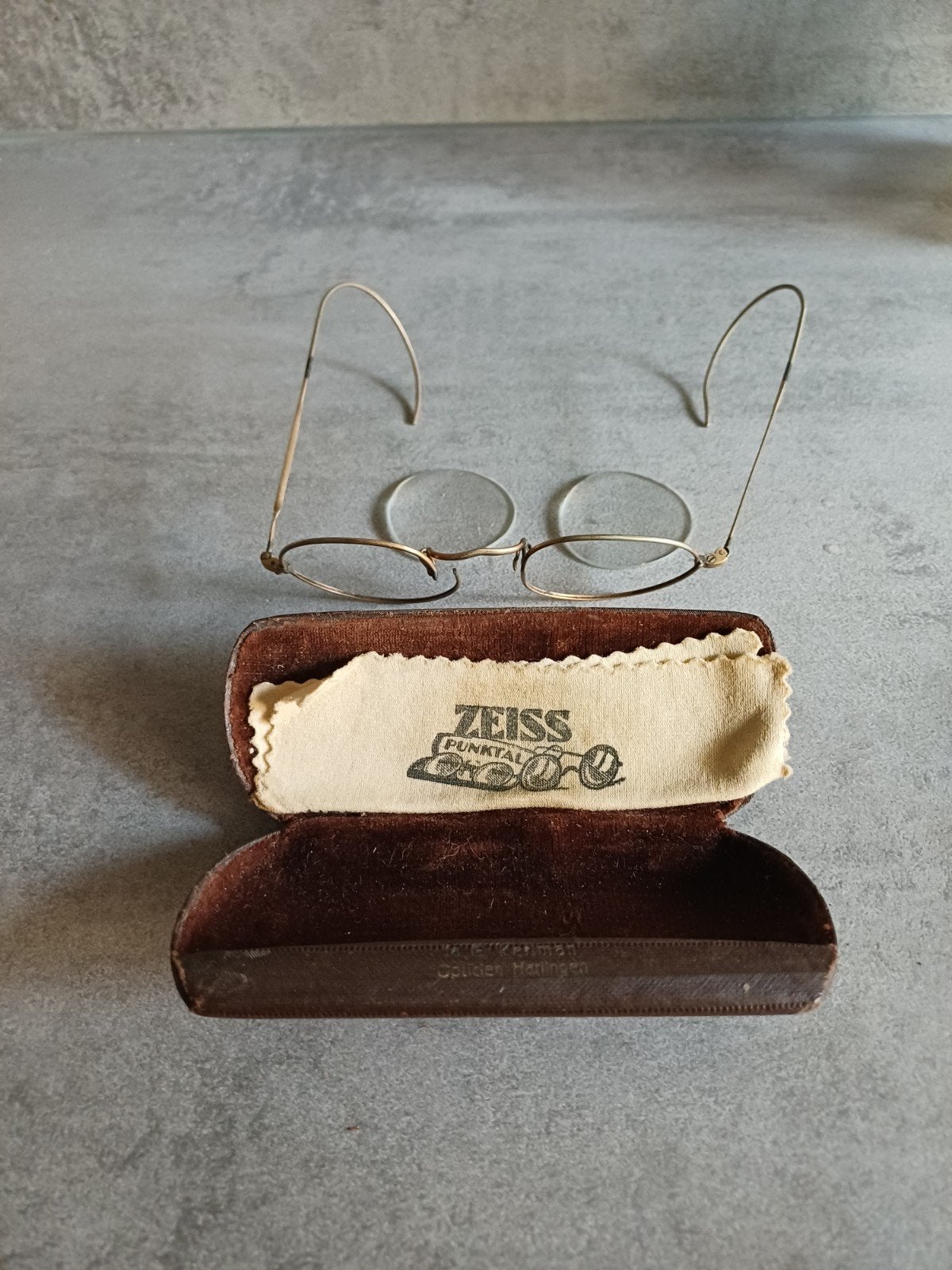 Antieke Zeiss Punctal bril met etui - Opticien Harlingen, Antiek en Kunst, Ophalen of Verzenden