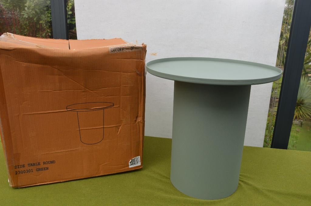 4 Bijzettafels van Hip District gepoedercoat ijzer groen Ø45, 45 tot 60 cm, Minder dan 55 cm, Metaal of Aluminium, Rond