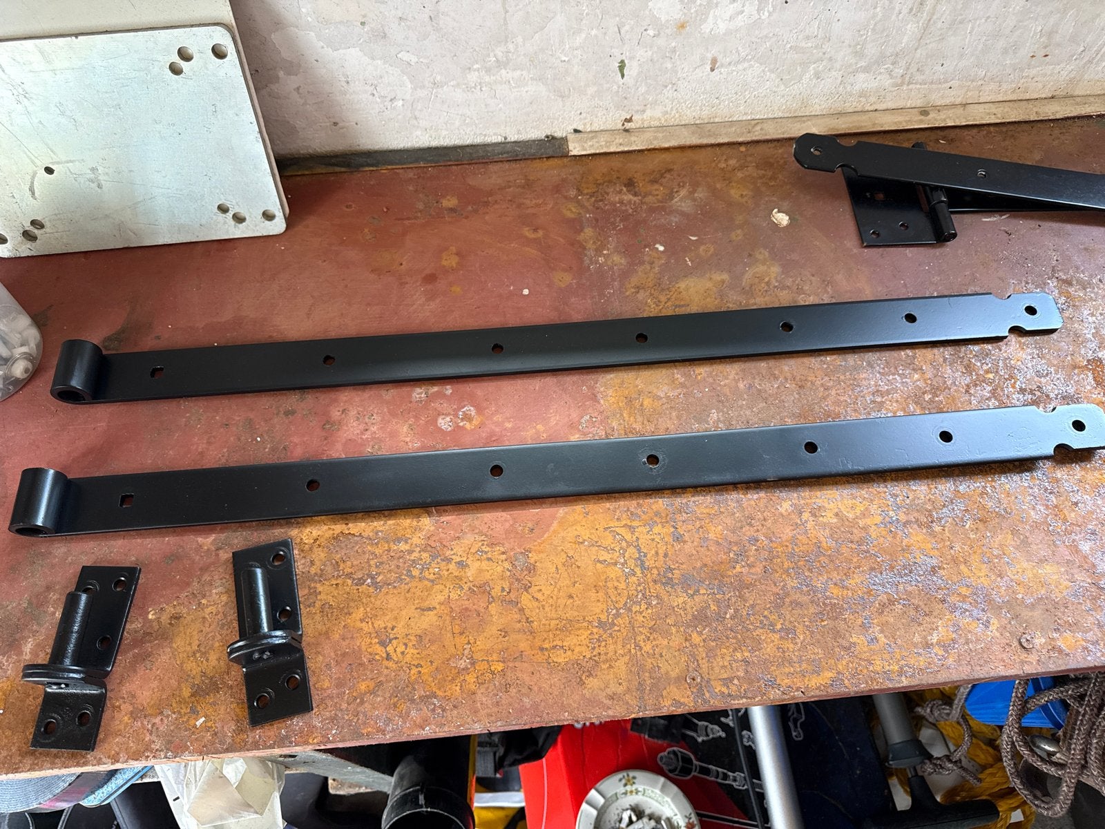 Grote zwarte hengen van 600mm met duikplank, Ophalen of Verzenden, Gebruikt, IJzer, Scharnier