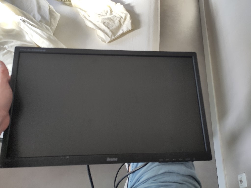 22 Inch scherm met muurbeugel en kabels, Computers en Software, Monitoren, Gebruikt, 3 tot 5 ms, Full HD, Iiyama Prolite