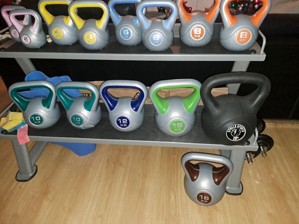 Kettlebell set met rek - Diverse gewichten, Sport en Fitness, Ophalen