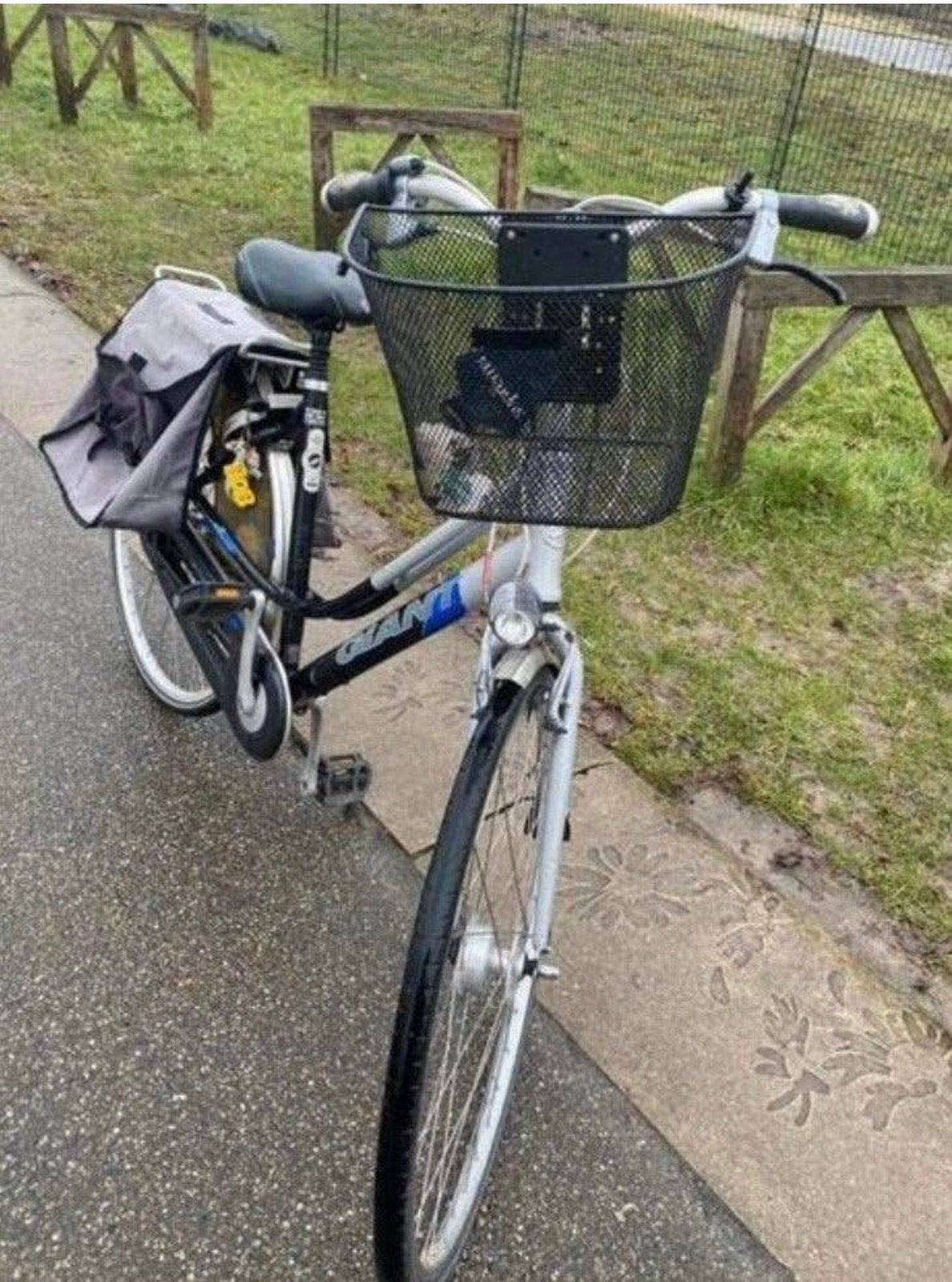 Giant fiets met mand, Gebruikt, Velgrem, Versnellingen, 50 tot 53 cm