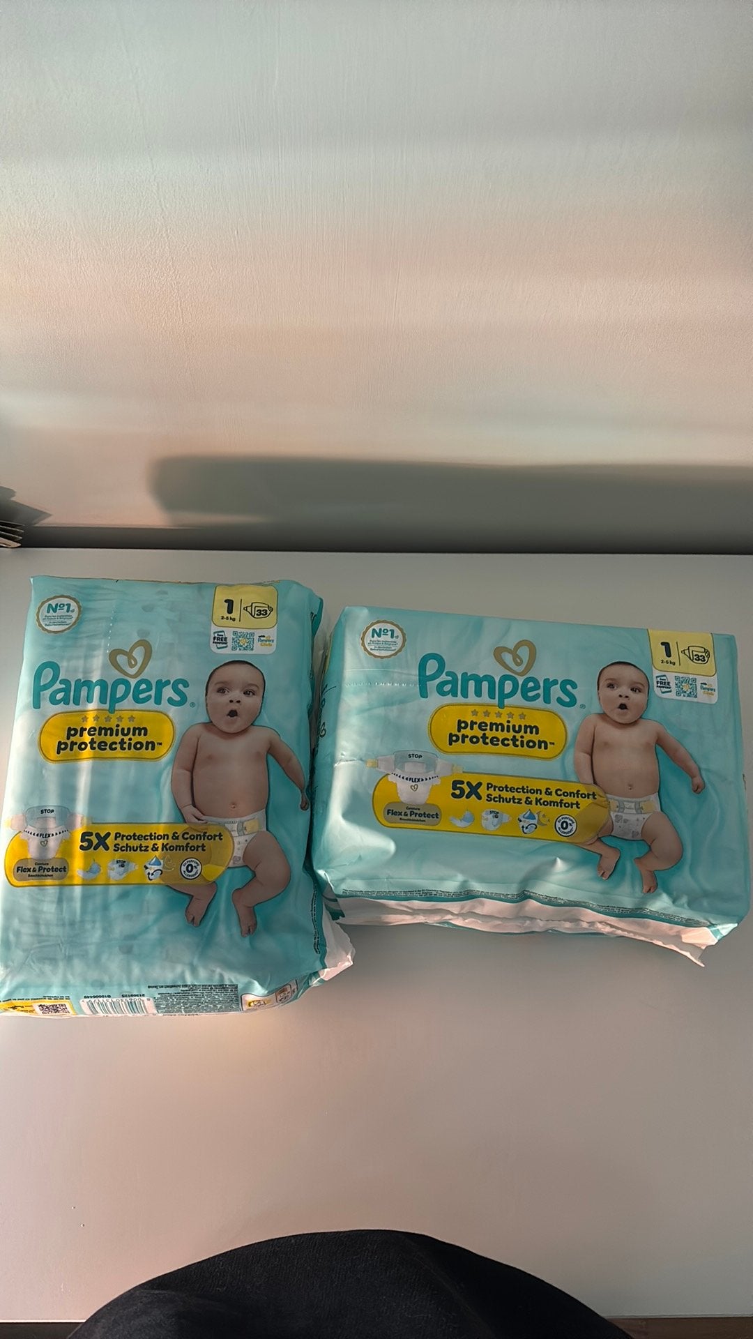 2 pakken pampers, Jongetje of Meisje, One size, Ophalen of Verzenden, Zo goed als nieuw
