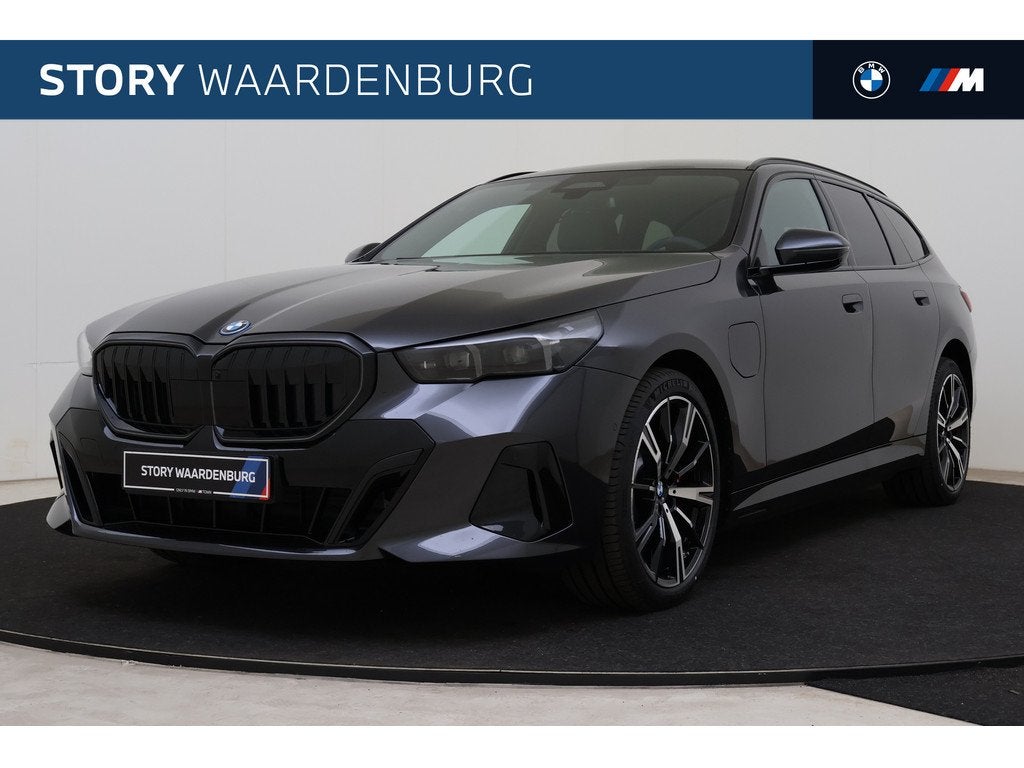BMW 5 Serie Touring 530e M Sport Automaat / Panoramadak / Tr, Auto's, BMW, Bedrijf, Te koop, 5-Serie, Adaptive Cruise Control