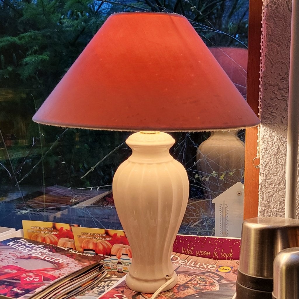 Retro Vintage Tafellamp 44 cm lamp met porselein pot, Antiek en Kunst, Ophalen