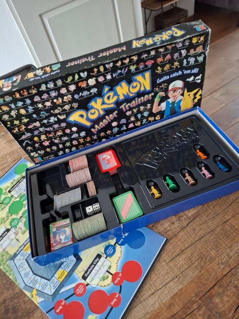 Pokemon master trainer, Hobby en Vrije tijd, Gezelschapsspellen | Bordspellen, Ophalen of Verzenden