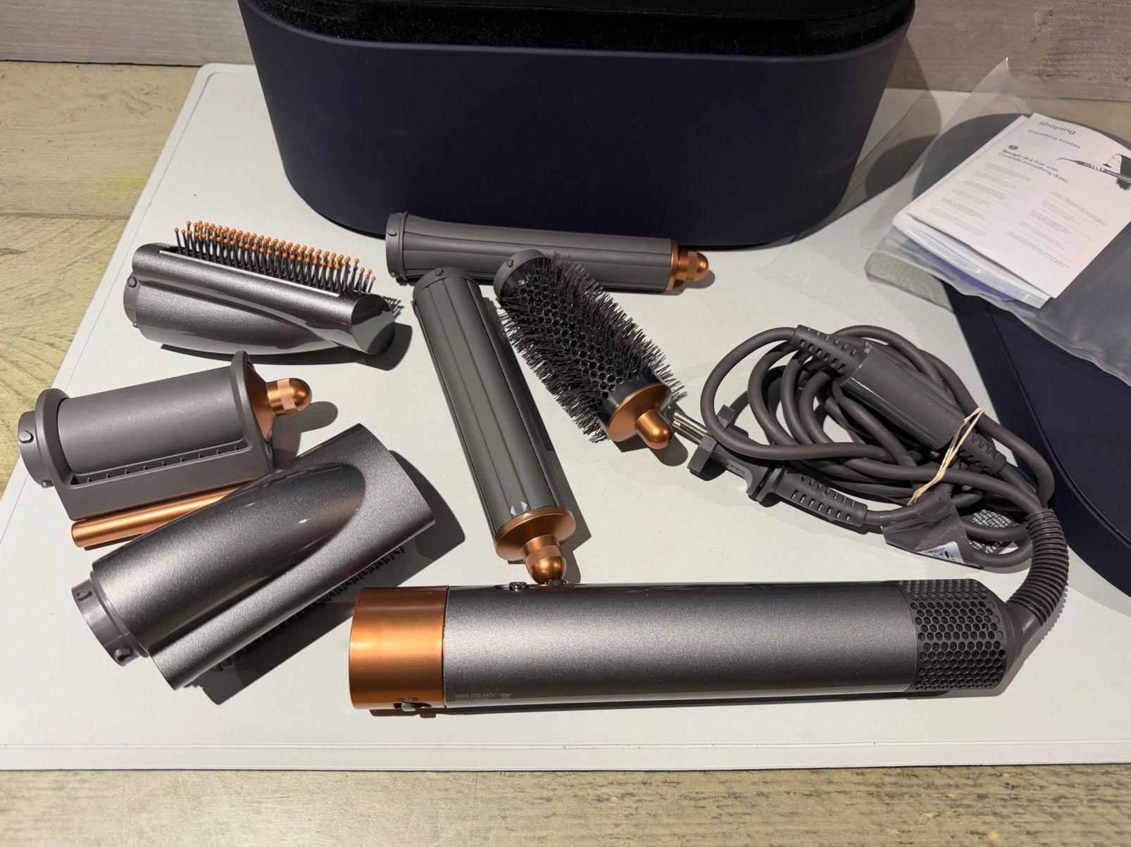 DYSON AIRWRAP ORIGIN MULTISTYLER EN HAARDROGER, Ophalen of Verzenden, Zo goed als nieuw, Nvt, Föhn of Haardroger