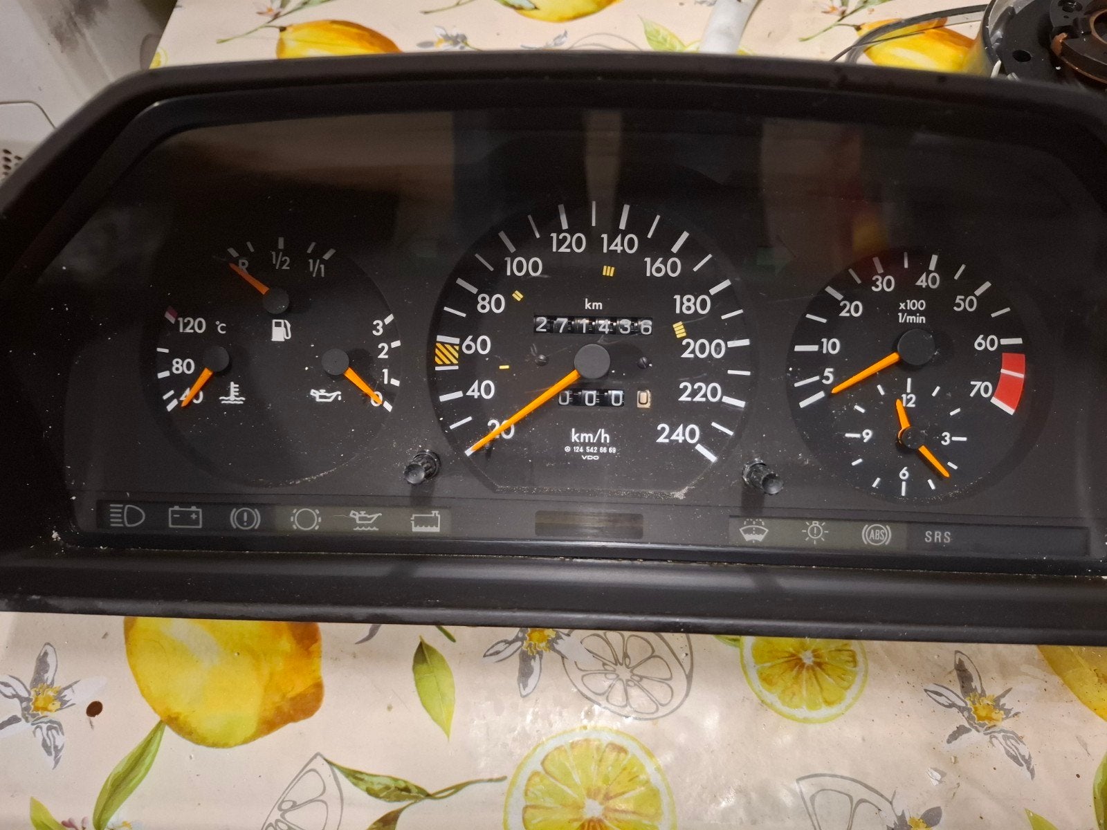 Mercedes W124 4-cilinder Benzine Dashboard, Auto-onderdelen, Ophalen of Verzenden, Gebruikt, Mercedes-Benz