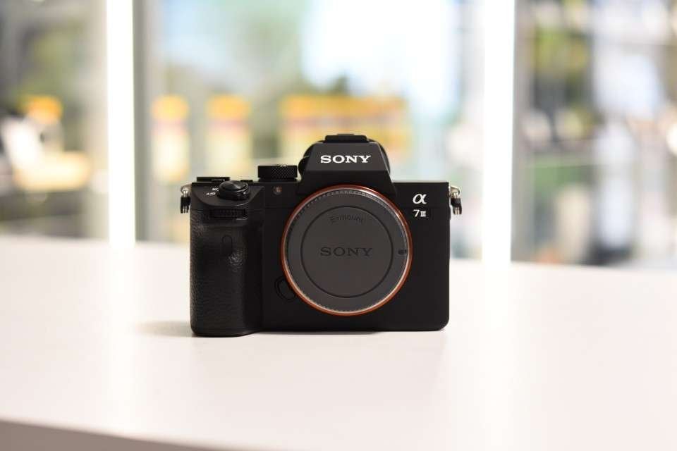 Sony A7 III body (Heerenveen), Audio, Tv en Foto, Foto-Groep, Luttekepoortstraat 26 3841 AX Harderwijk, Ophalen of Verzenden, Sony