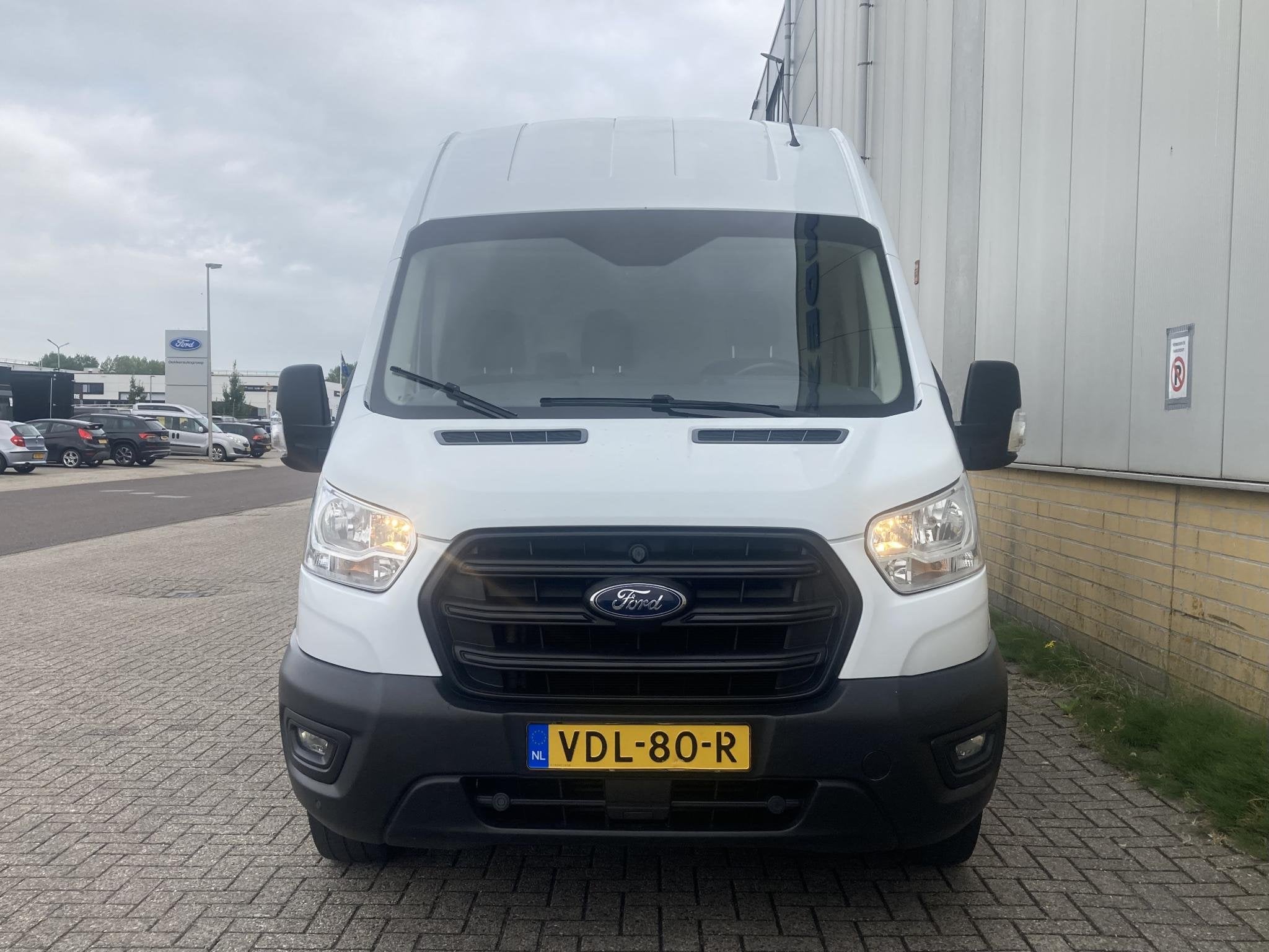 Ford Transit 350 2.0 TDCI 105 pk L4H3 Trend RWD Laadlengte 4, Auto's, 13 km/l, 4 cilinders, 2800 kg, Wit