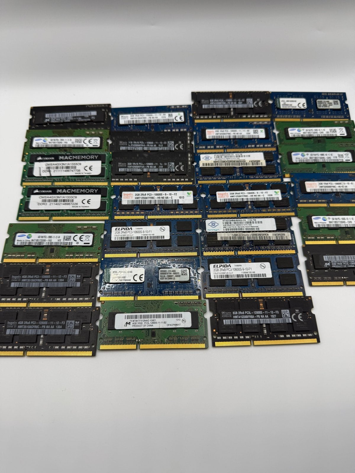 Partij van 27 RAM-latjes (2, 4, 8 GB) - 26 werkend, Computers en Software, Verzenden, Gebruikt, Server, 8 GB