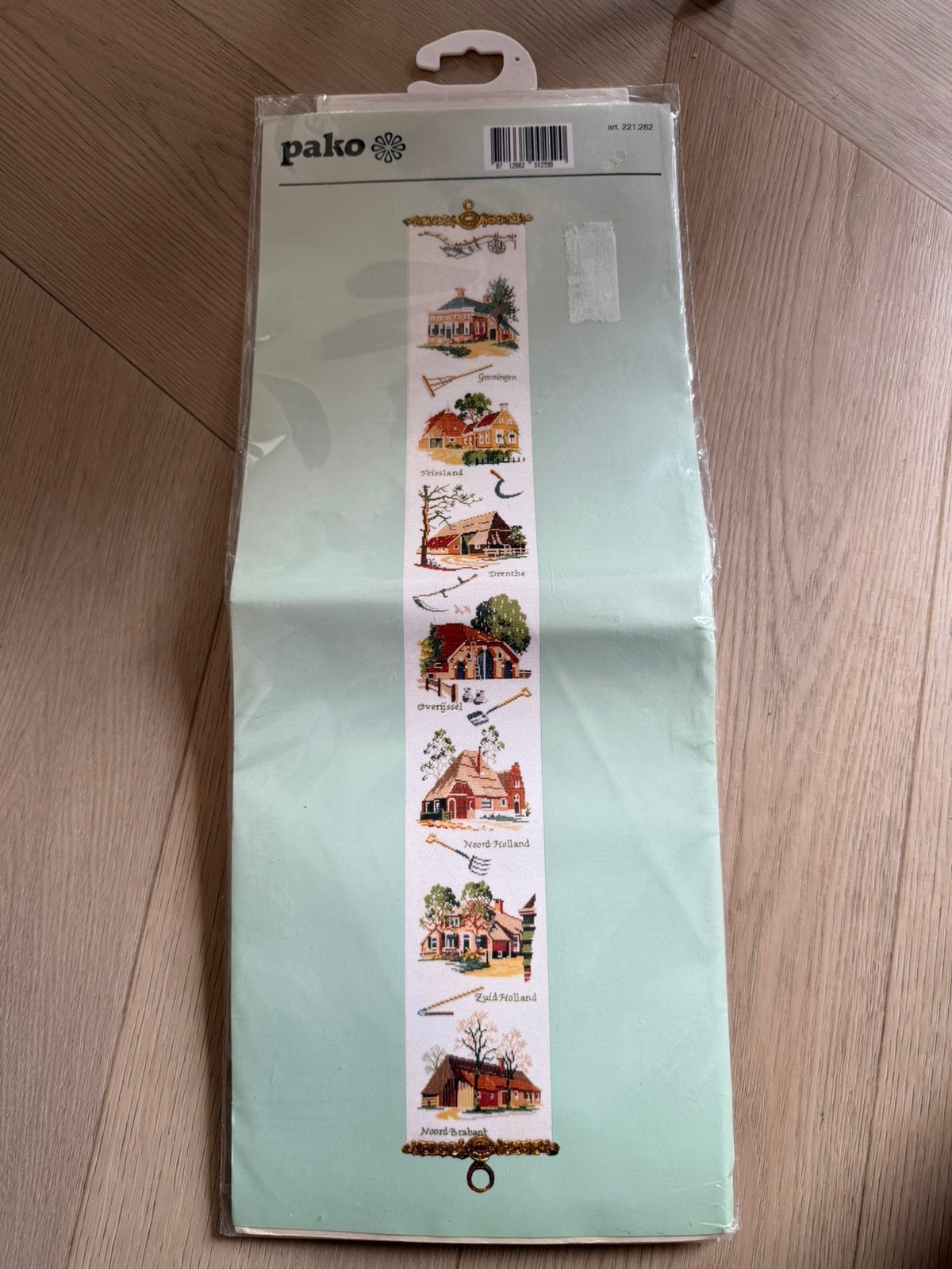 Pako Borduurpakket schellekoord boerderijen Nieuw, Ophalen of Verzenden, Nieuw, Handborduren, Borduurpakket